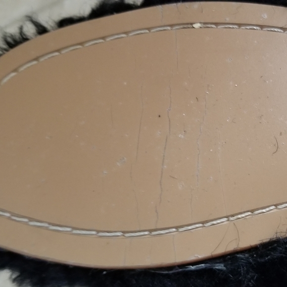 FURRY BLACK SLIPPERS WITH WHITE PEARLS US 9 - Picture 5 of 7